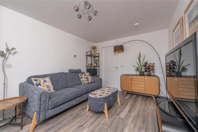 1 Affleck Way, Edinburgh, EH17 photo 4