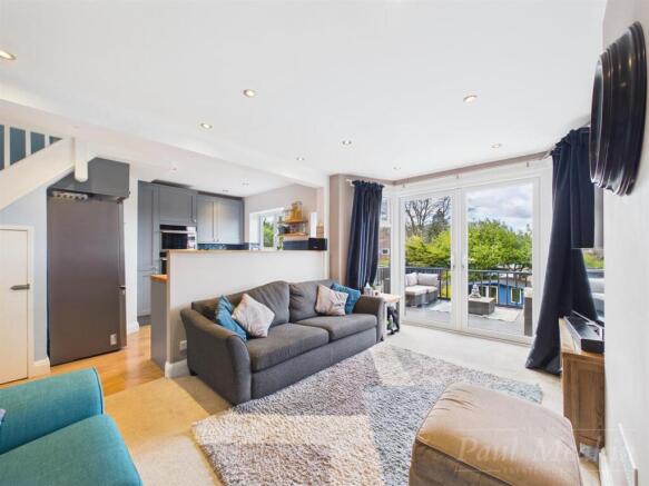 Open Plan Kitchen/ Lounge
