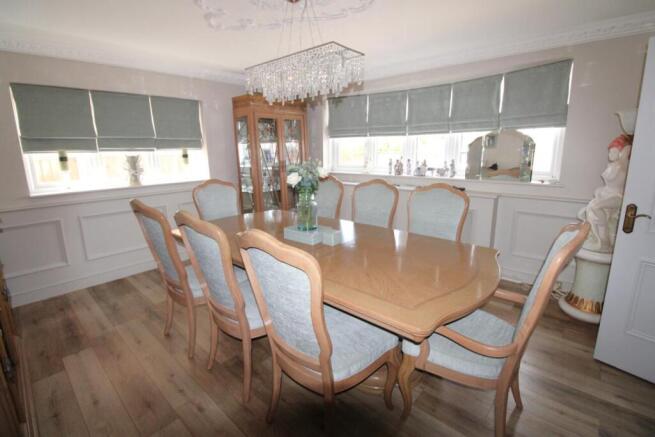 Farm Road, Rainham, Essex photo 5
