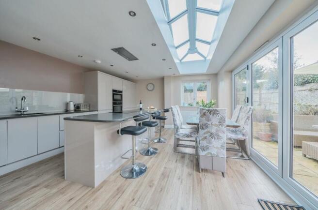 Kitchen/Dining Room