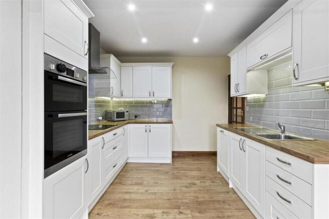 kitchen #4.jpg