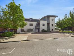 Flat 1, Arc House, London Road, Stanmore HA7 4PB