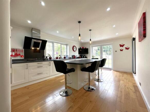 Stylish Dining Kitchen 242