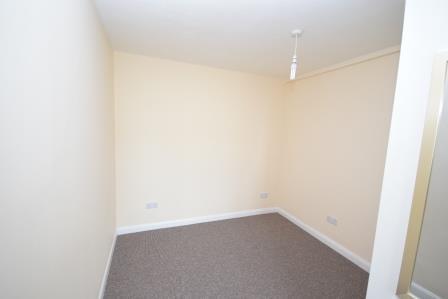 Bedroom 1 - Copy.JPG