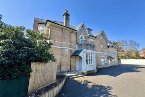 10, 70 Highfield Hall, Christchurch Road, Bournemouth BH1 3FG