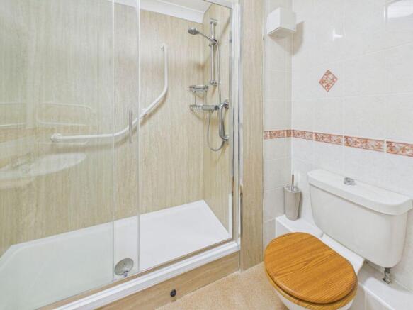 1 bed Flat for sale Image 7