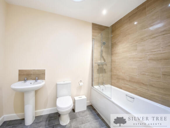 2 bed Terraced for sale Image 8
