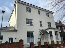 Flat 3, The Manor, High Street, Newnham GL14 1BY