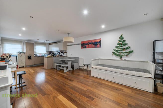 6bbfb98c-08a8-4f5...