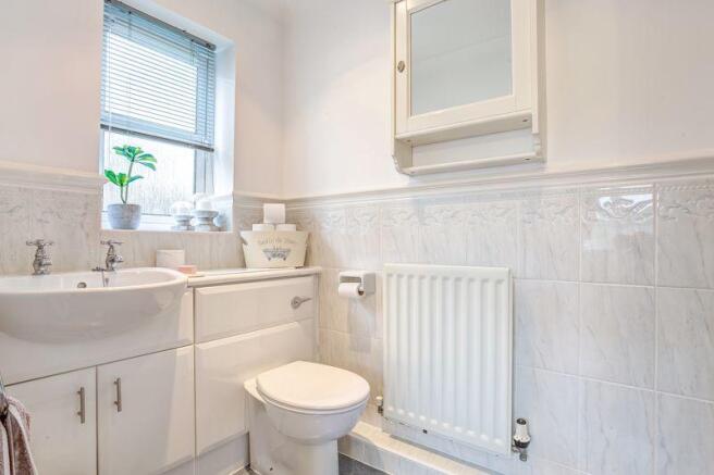 EN SUITE