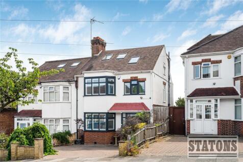 Carlton Avenue, London, N14