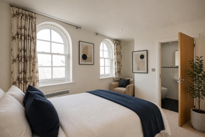 2 bed Flat for sale Image 5