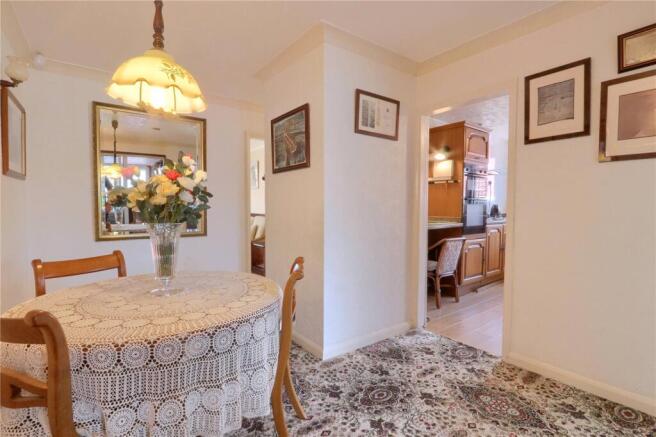2 bed Bungalow for sale Image 5