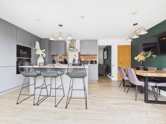 Kitchen/Dining Room
