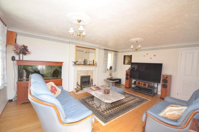 Sizeable living room