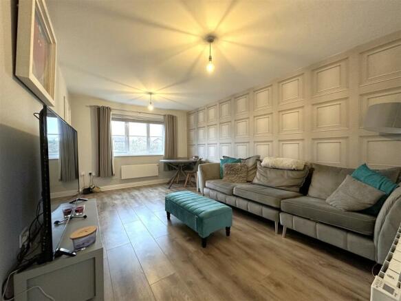 Large Living Space 630
