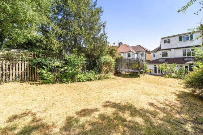 Beechwood Avenue, Coulsdon, CR5 photo 4