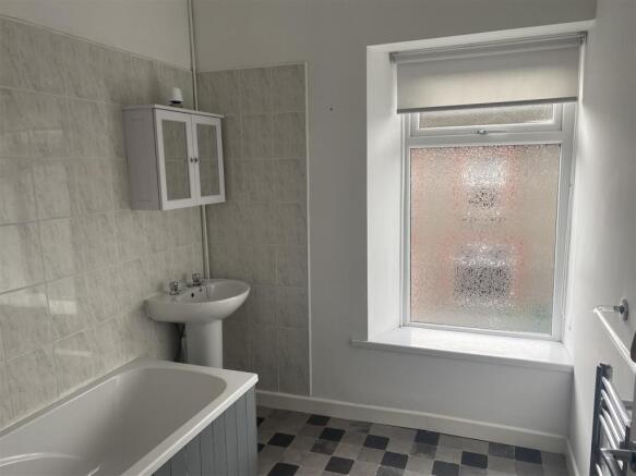 Upstairs Family Bathroom