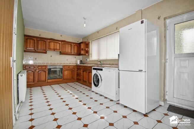 2 bed Semi-Detached for sale Image 4