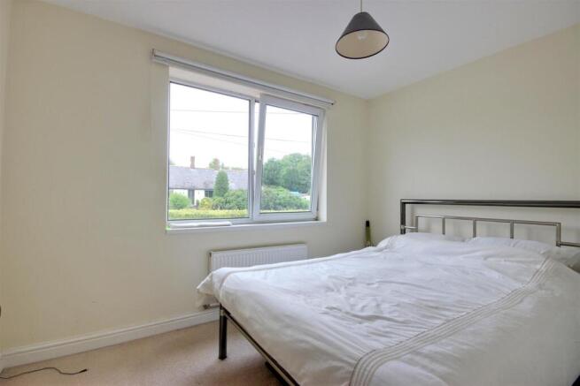 2 bed Terraced for sale Image 10