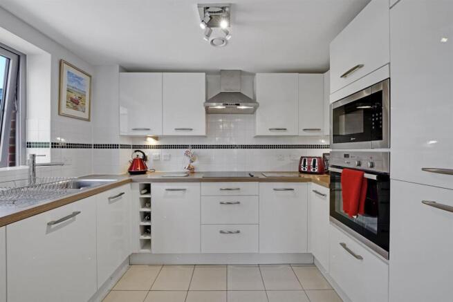 02-b2d883654-AP-MCS-36 Liberty House-7-medium.jpg