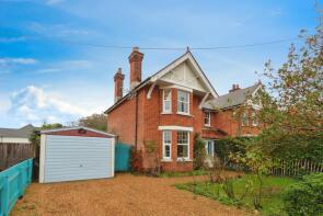Roseville, Sheldons Road, Hook RG27 9DL