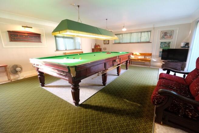 GAMES ROOM