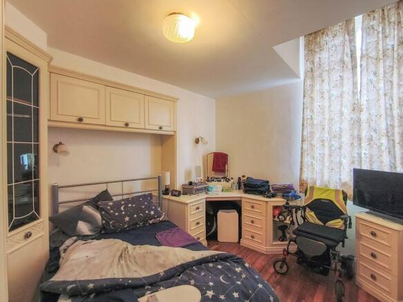 1 bed Flat for sale Image 9