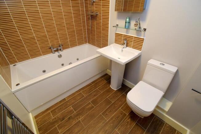 Photo 8