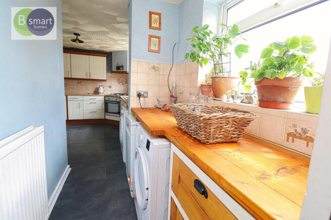 2 bed Semi-Detached for sale Image 5