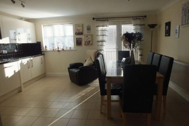 KITCHEN/DINER