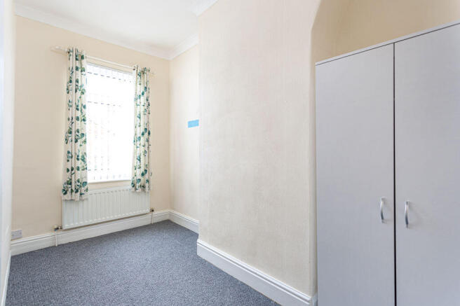 2 bed Terraced for sale Image 7
