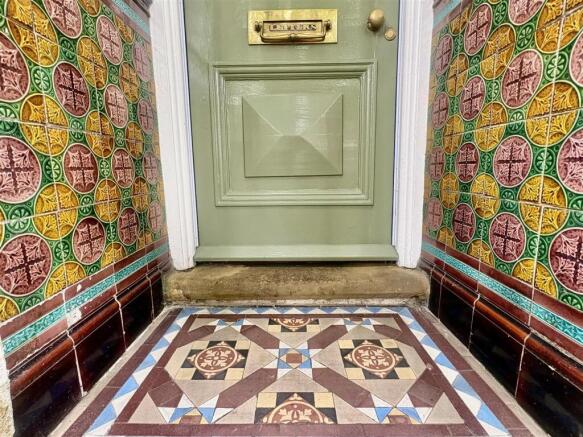 3 bed Terraced for sale Image 10