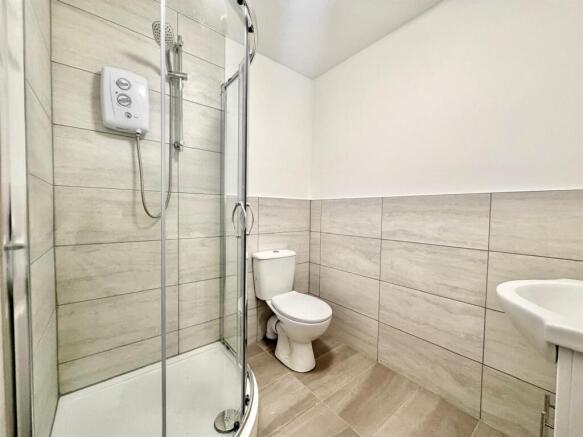 Shower Room / WC: