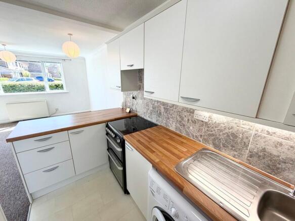 Wesley Court, Royal Wootton Bassett, SN4 photo 4