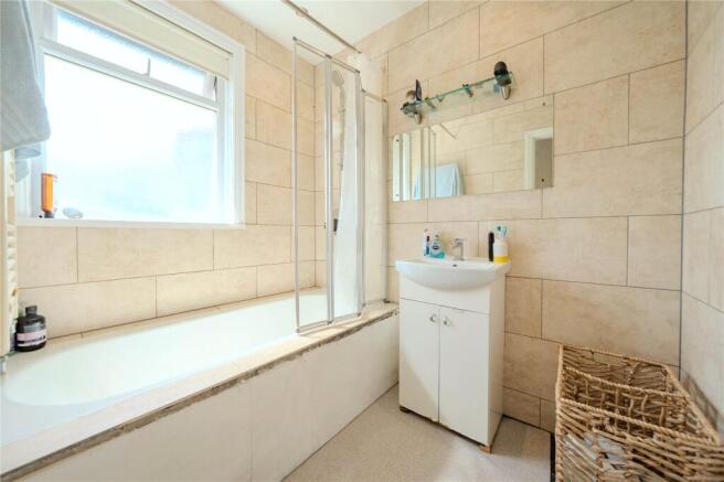 4 bed Semi-Detached for sale Image 7