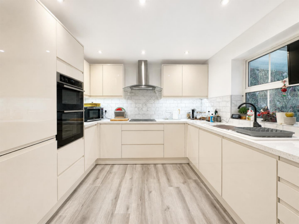 KITCHEN.png