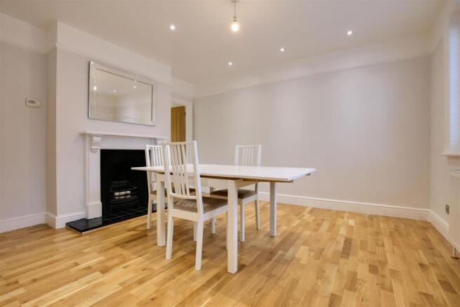 Dining Room.jpg