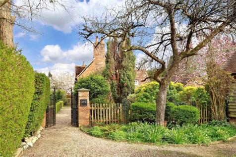 Britwell Gardens, Burnham, Buckinghamshire, SL1