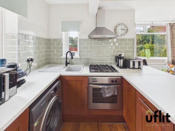 3 bed Semi-Detached for sale Image 12