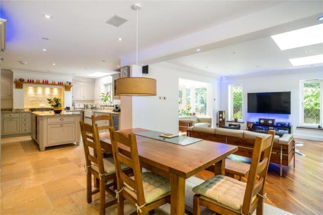 Kitchen/Breakfast Ro