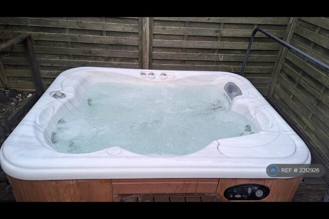 Outdoor Tub