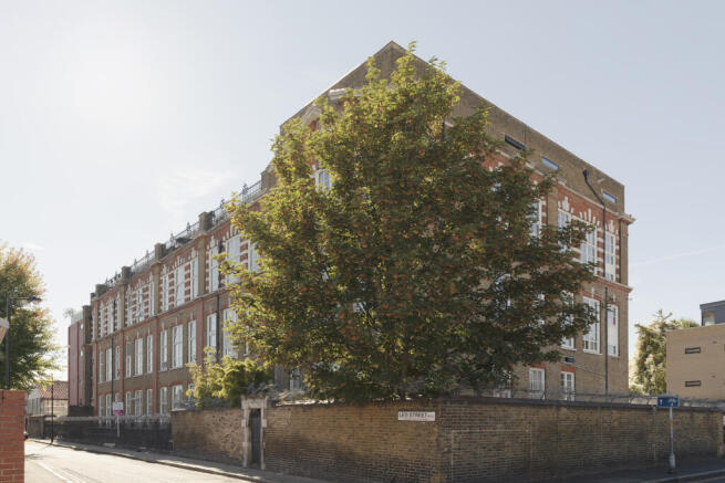 2-bed flat on Gervase Street, Peckham, London, SE15, £500,000