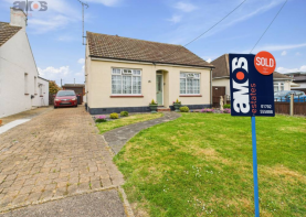 37, Anne Boleyn Drive, Rochford SS4 1JA