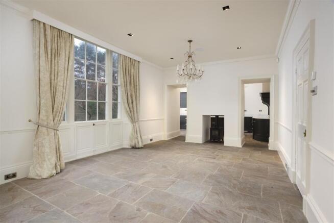 6 bed End of Terrace to rent Image 9
