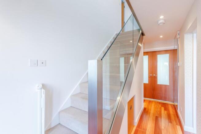 8398088-interior01-800.jpg