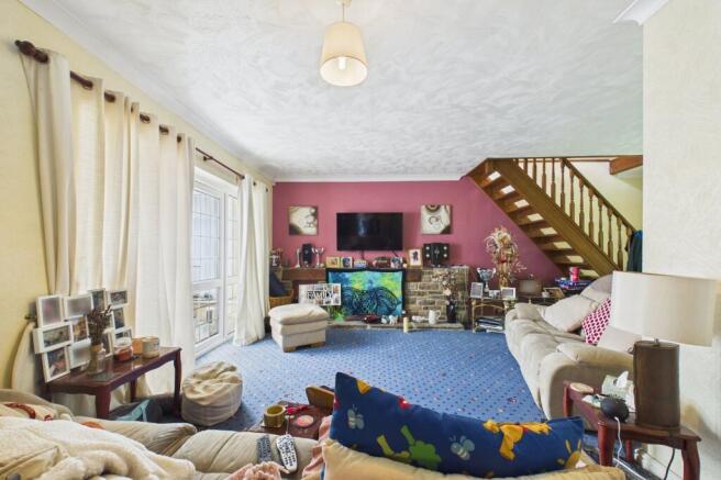 4 bed Bungalow for sale Image 6