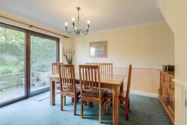 Dining room.jpg