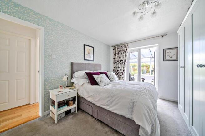 2 bed Semi-Detached Bungalow for sale Image 9