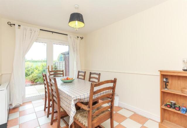 Dining Room 1.jpg